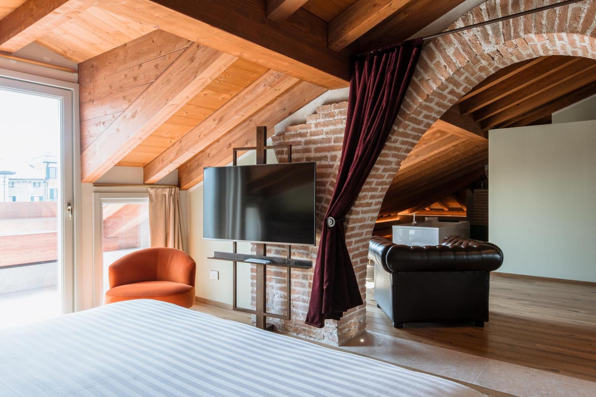 Pavillon Suite & Apartments Peschiera del Garda Eksteriør bilde