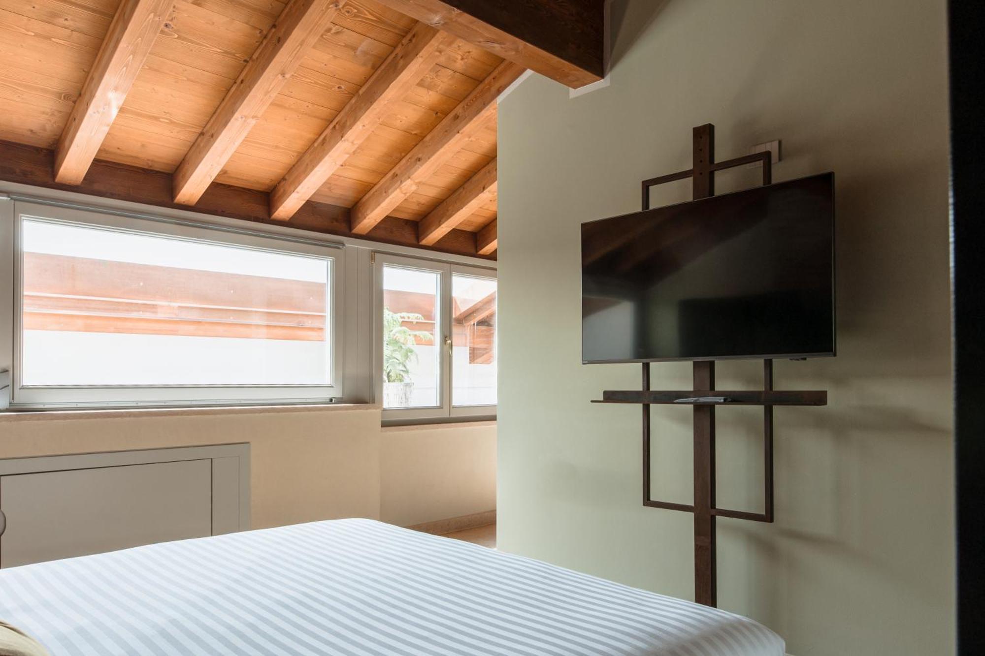 Pavillon Suite & Apartments Peschiera del Garda Eksteriør bilde