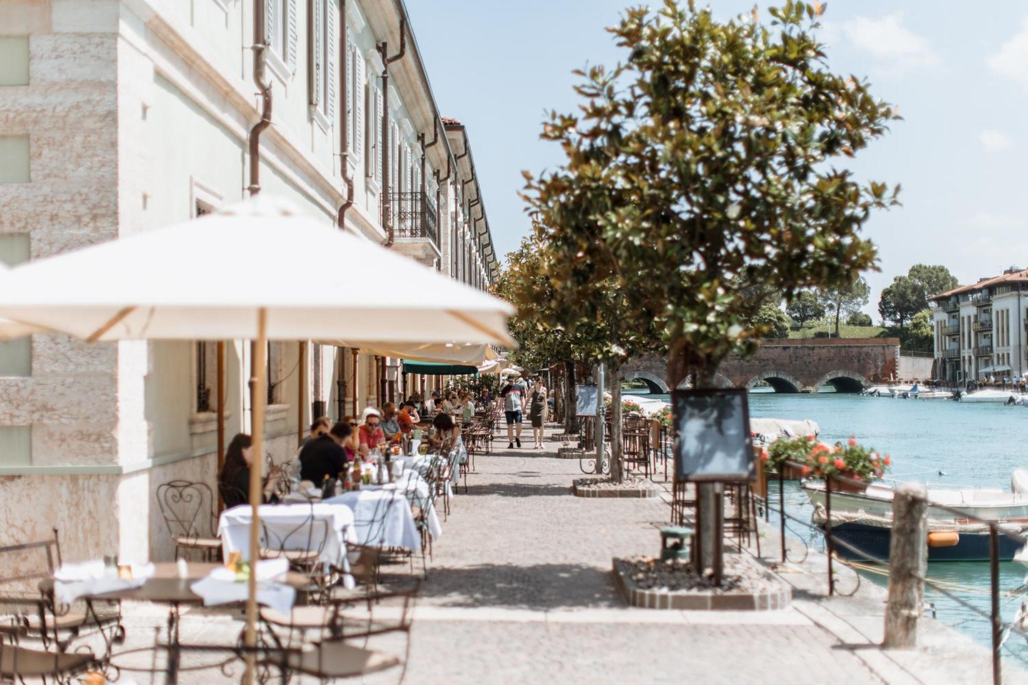 Pavillon Suite & Apartments Peschiera del Garda Eksteriør bilde
