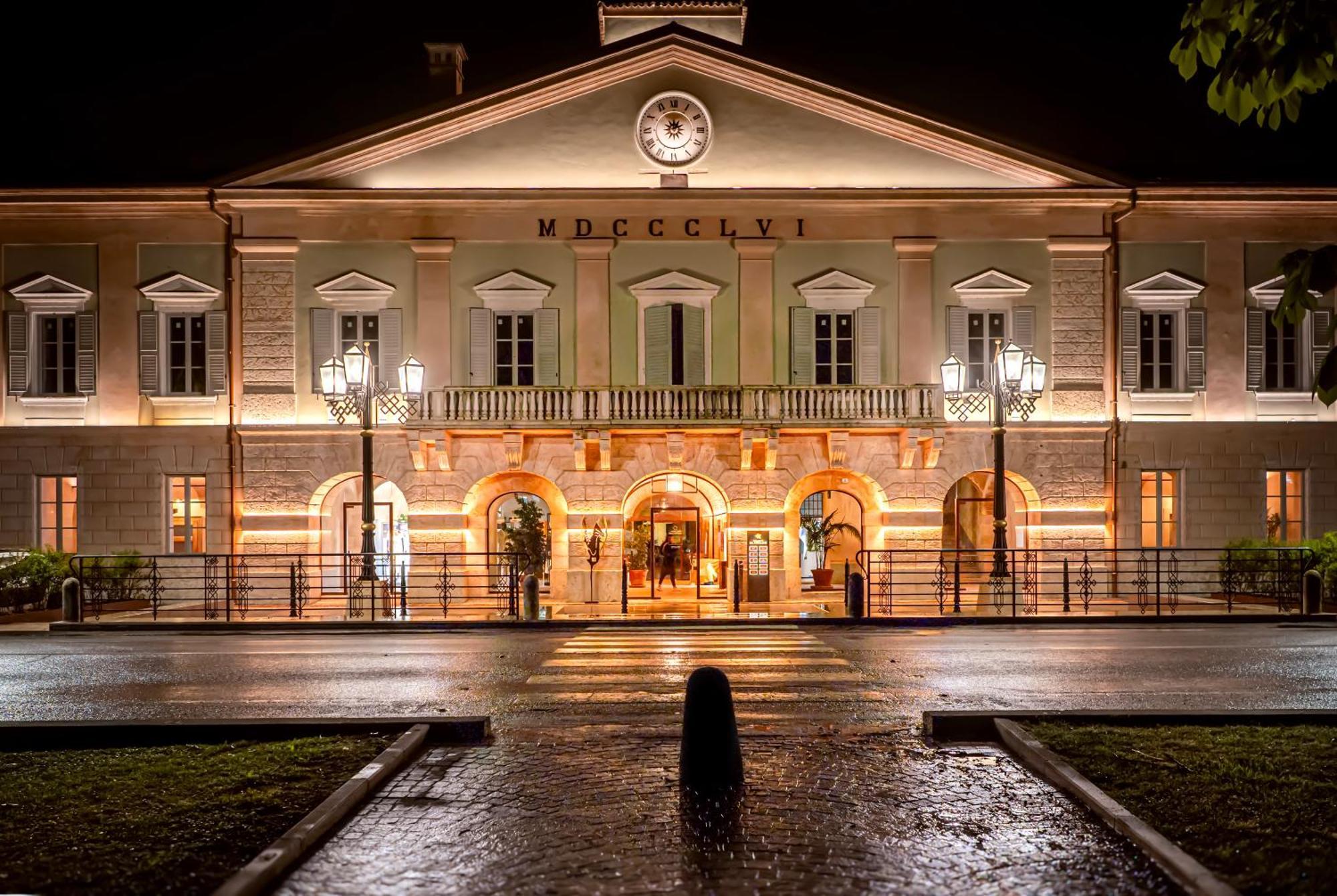 Pavillon Suite & Apartments Peschiera del Garda Eksteriør bilde